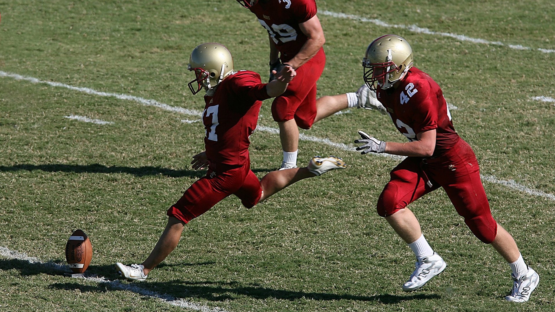 中国皮划艇队亚运会再创佳绩 年轻小将闪耀赛场